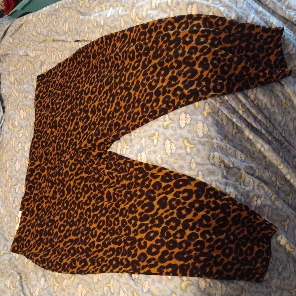 NWT-Terra & Sky high rise fitted leggings size 5x